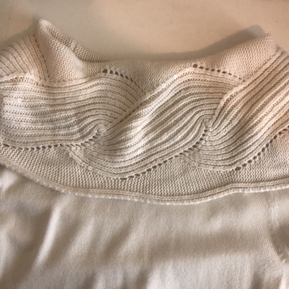 New York & Co. sweater with collar - Picture 7 of 8